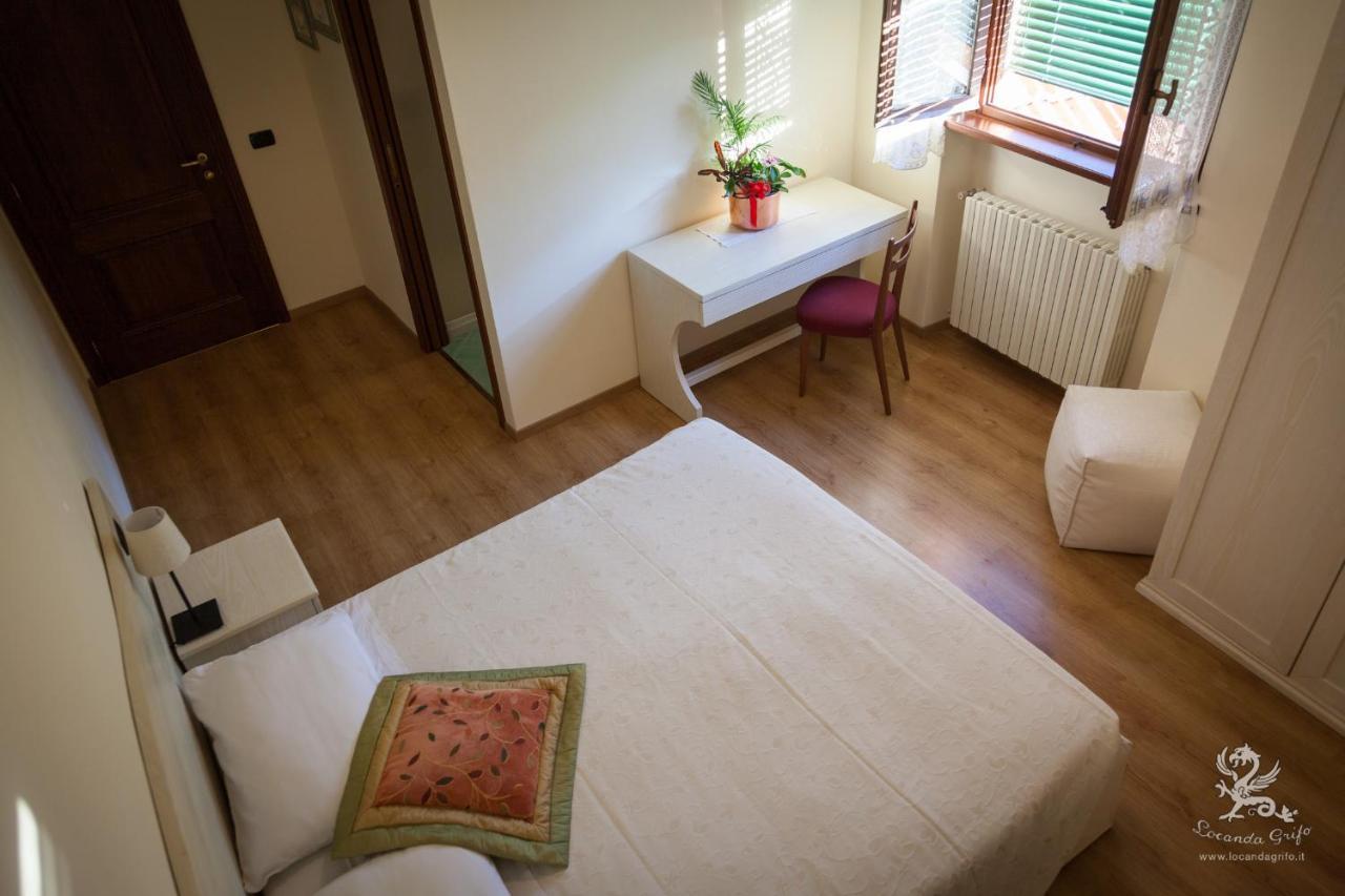 Bed and Breakfast Il Grifo Lenno Exterior foto