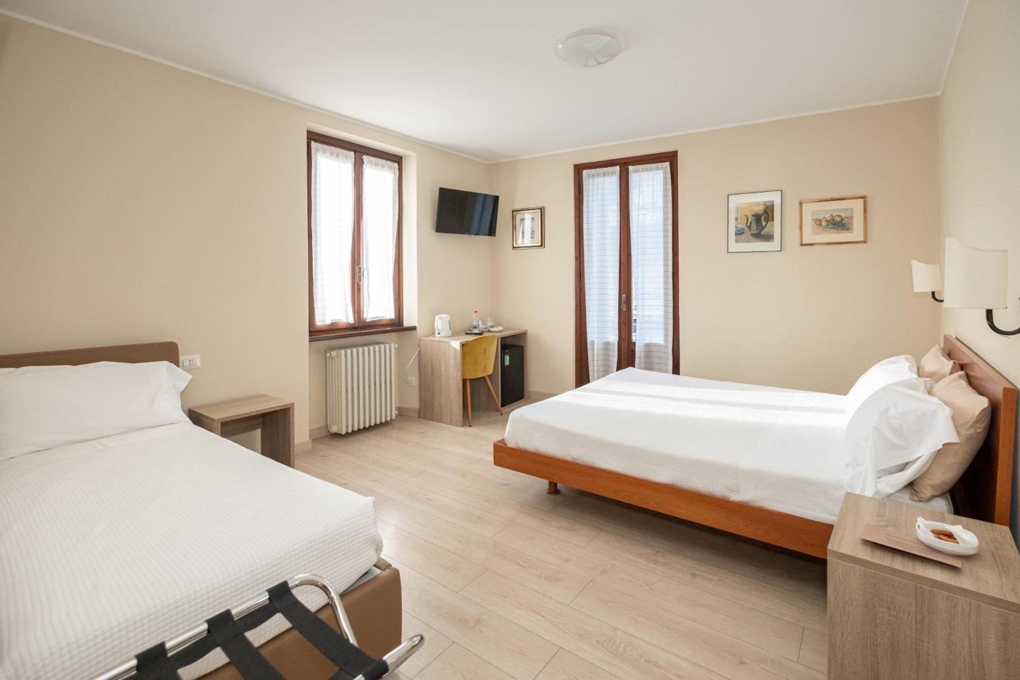 Bed and Breakfast Il Grifo Lenno Exterior foto