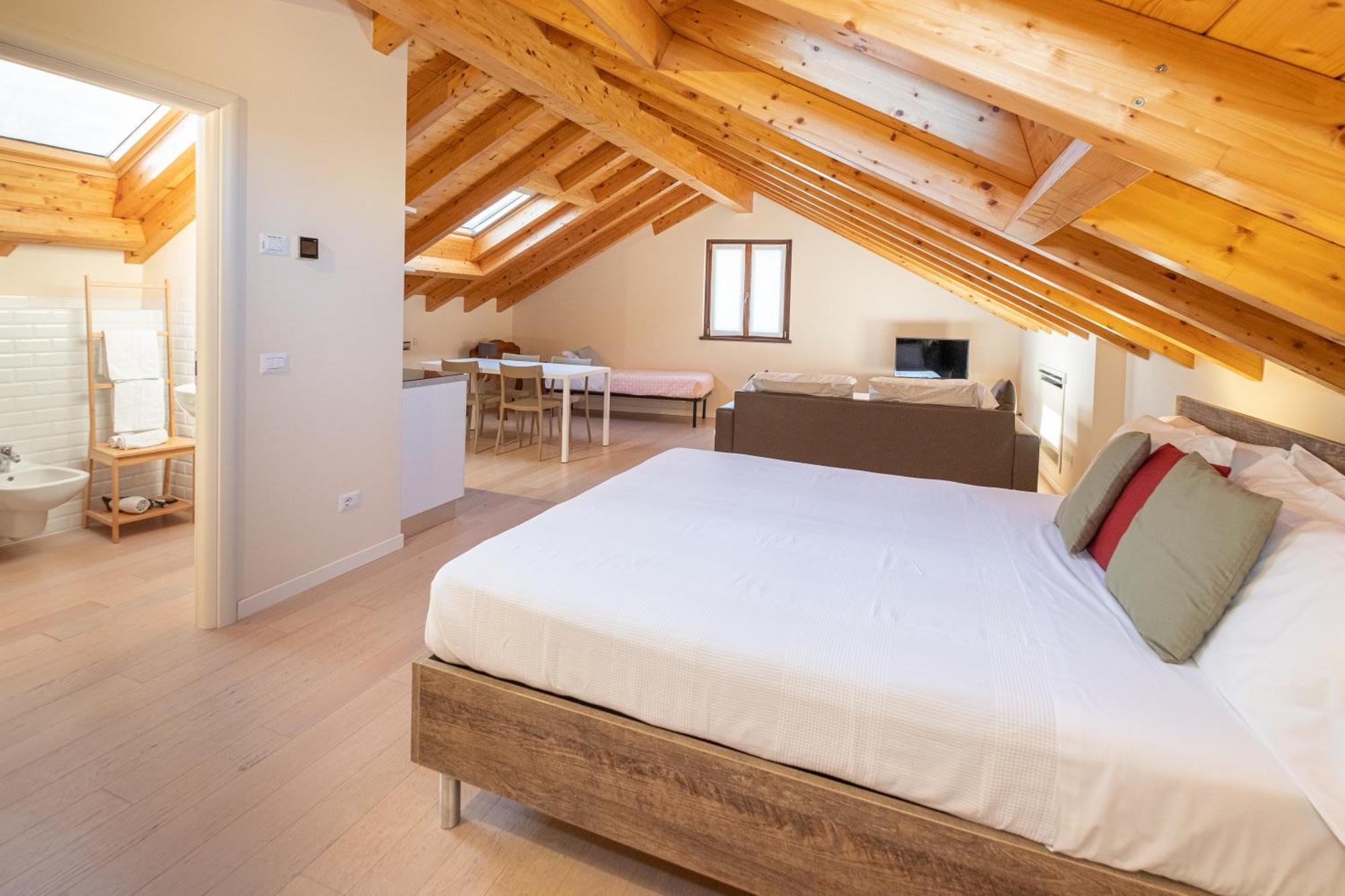 Bed and Breakfast Il Grifo Lenno Exterior foto